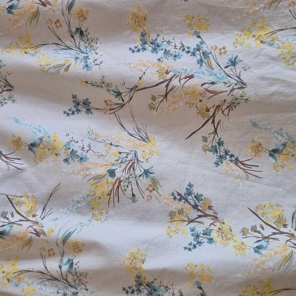 Antonio Melani Roaslie Style Pencil Skirt. Light Yellow Floral Size 2 Kick Pleat - Picture 3 of 14